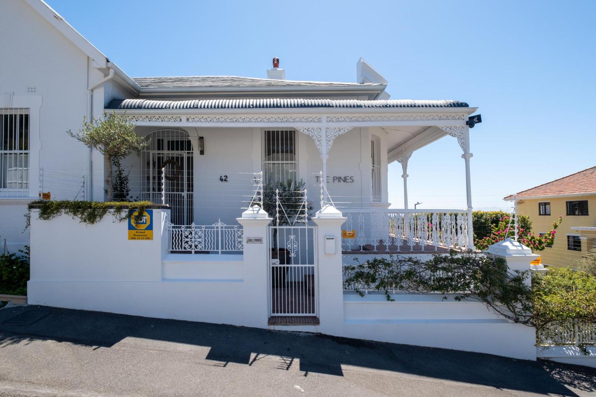 Tamboerskloof Luxury Apartment. *
