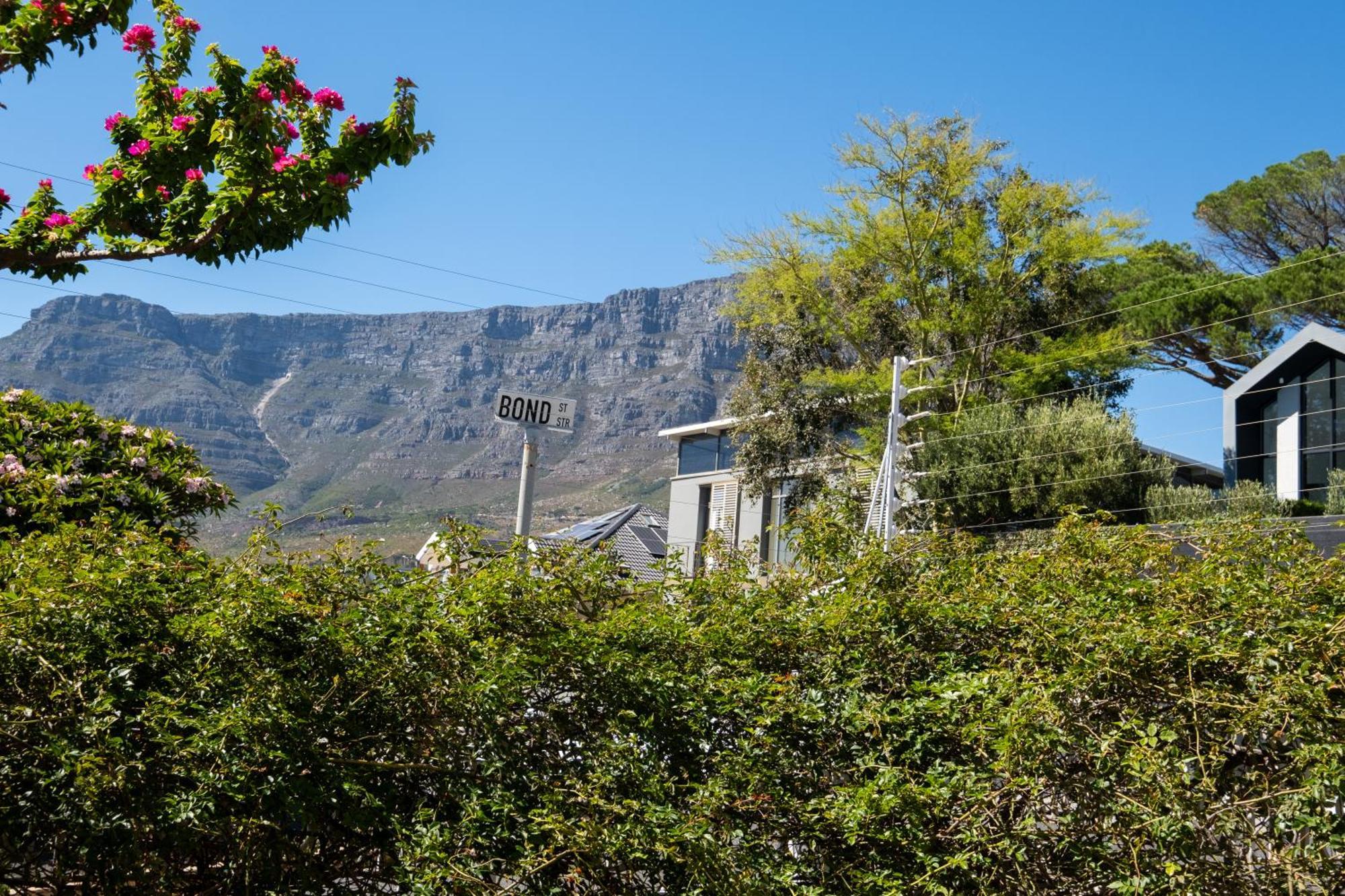 Apartment Tamboerskloof Luxury Apartment.